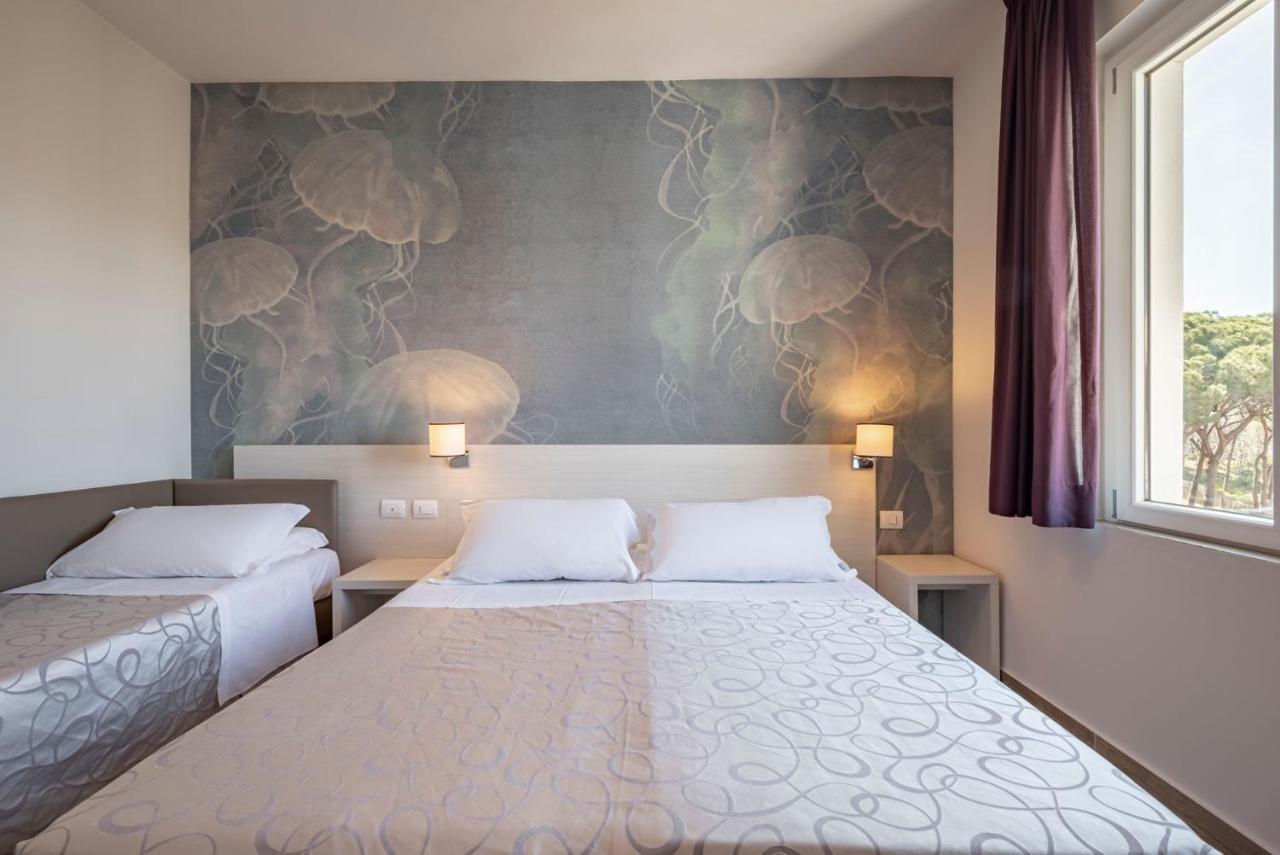 Hotel La Pineta Фоллоника Экстерьер фото
